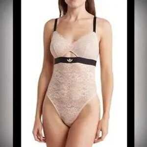 NWT Adidas Woman's‎ Bodysuit Thong Modern Flex Lace Peach Whip Size XS